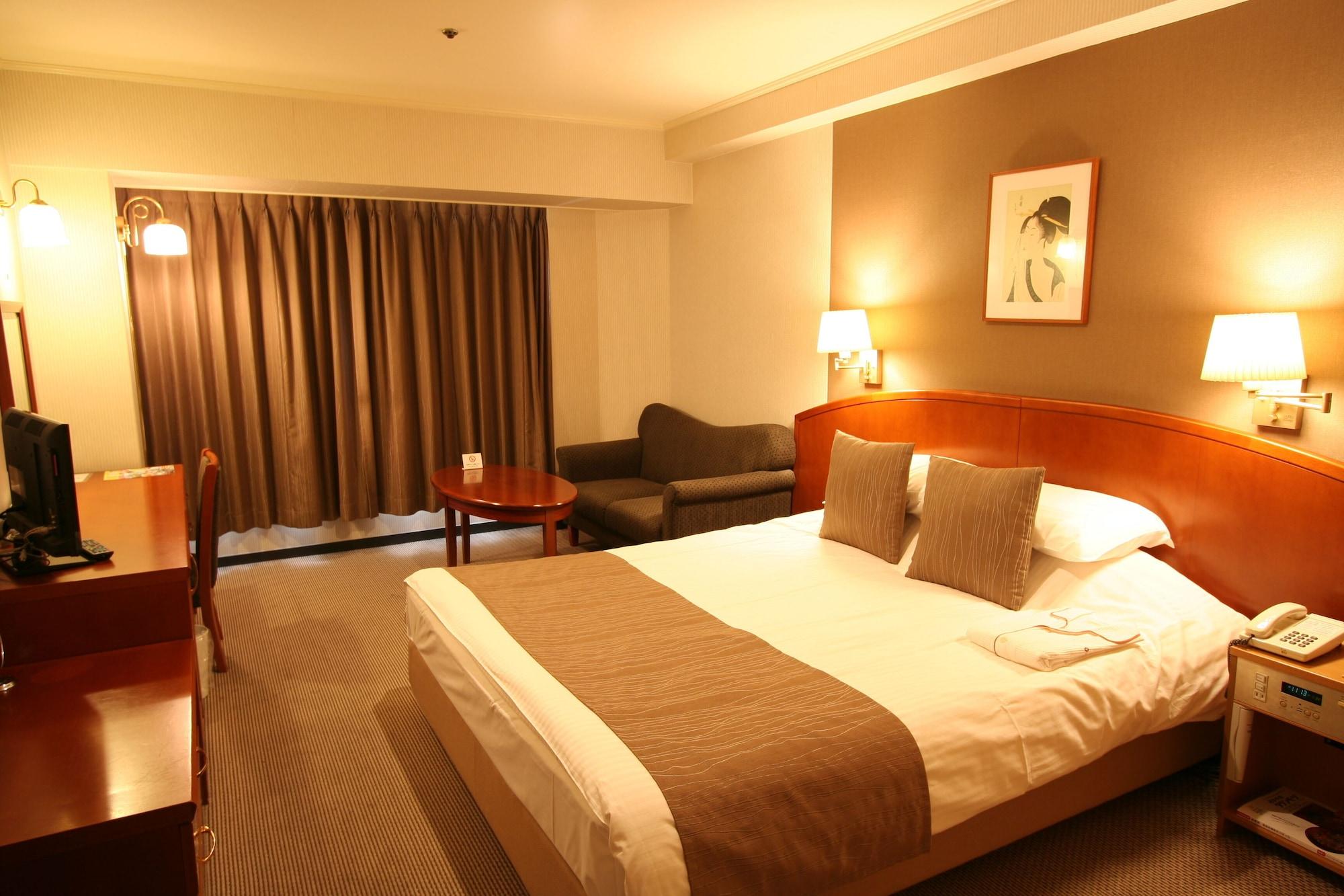 Okayama Plaza Hotel Extérieur photo