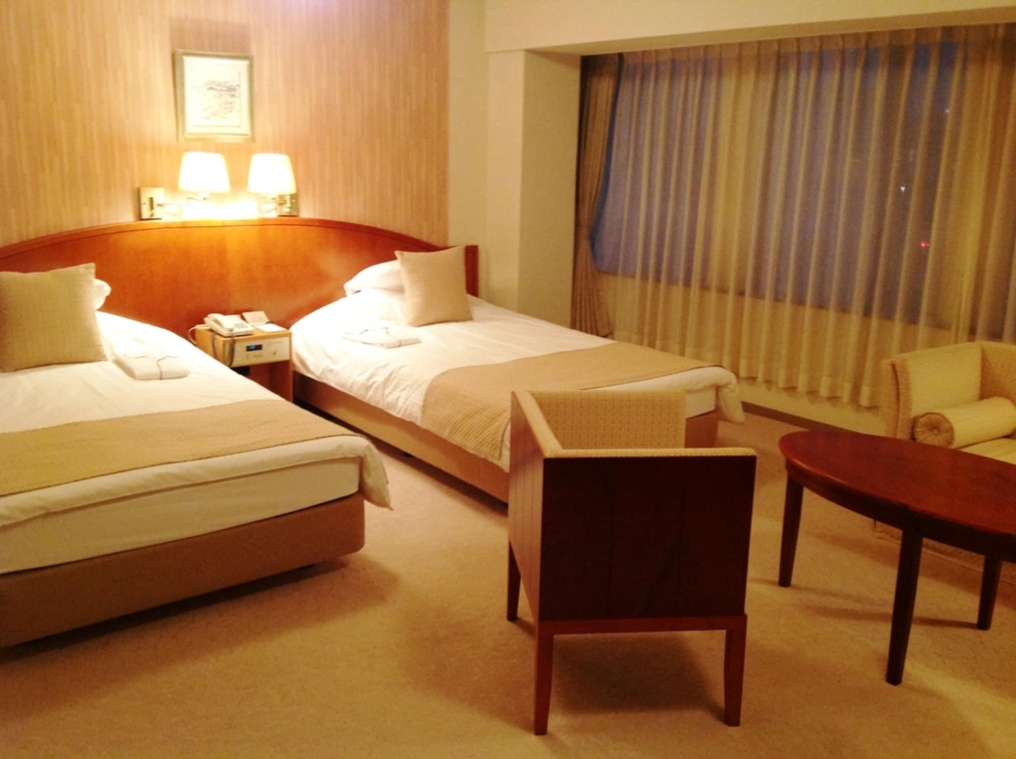 Okayama Plaza Hotel Extérieur photo