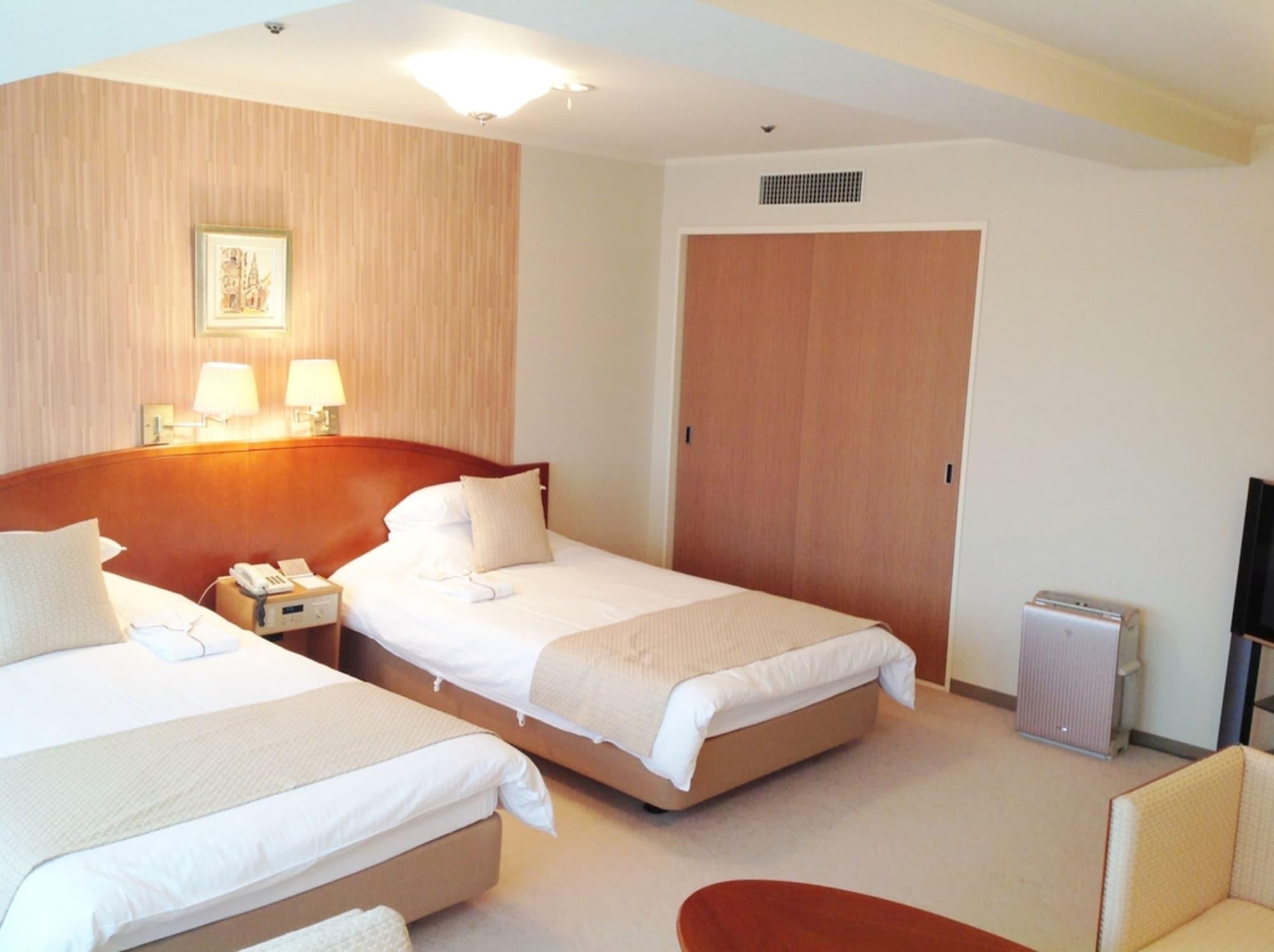 Okayama Plaza Hotel Extérieur photo