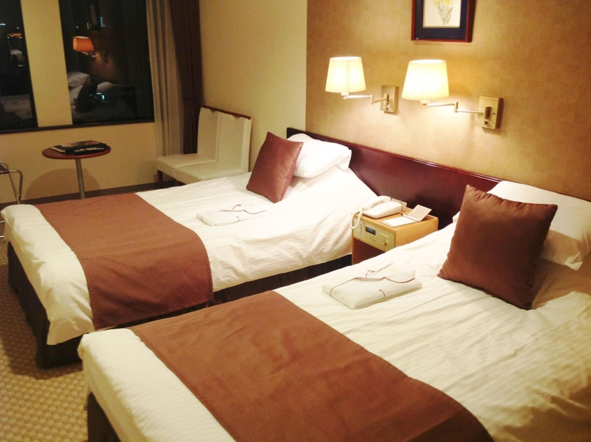Okayama Plaza Hotel Extérieur photo
