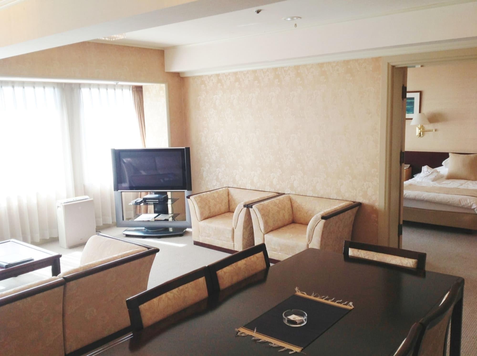 Okayama Plaza Hotel Extérieur photo