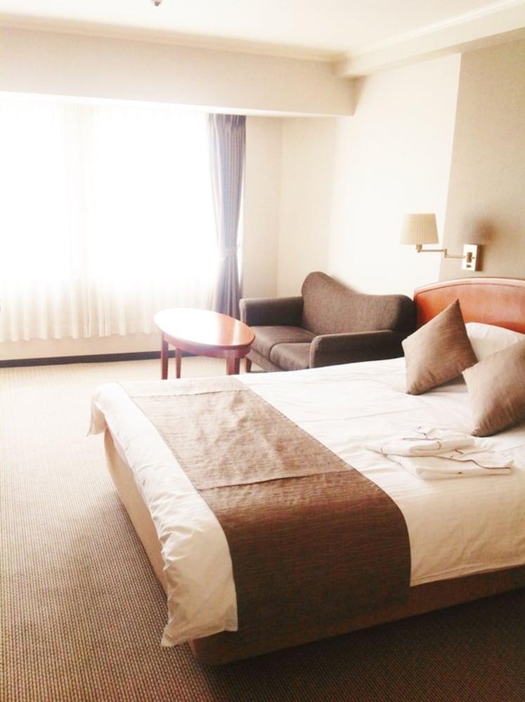 Okayama Plaza Hotel Extérieur photo