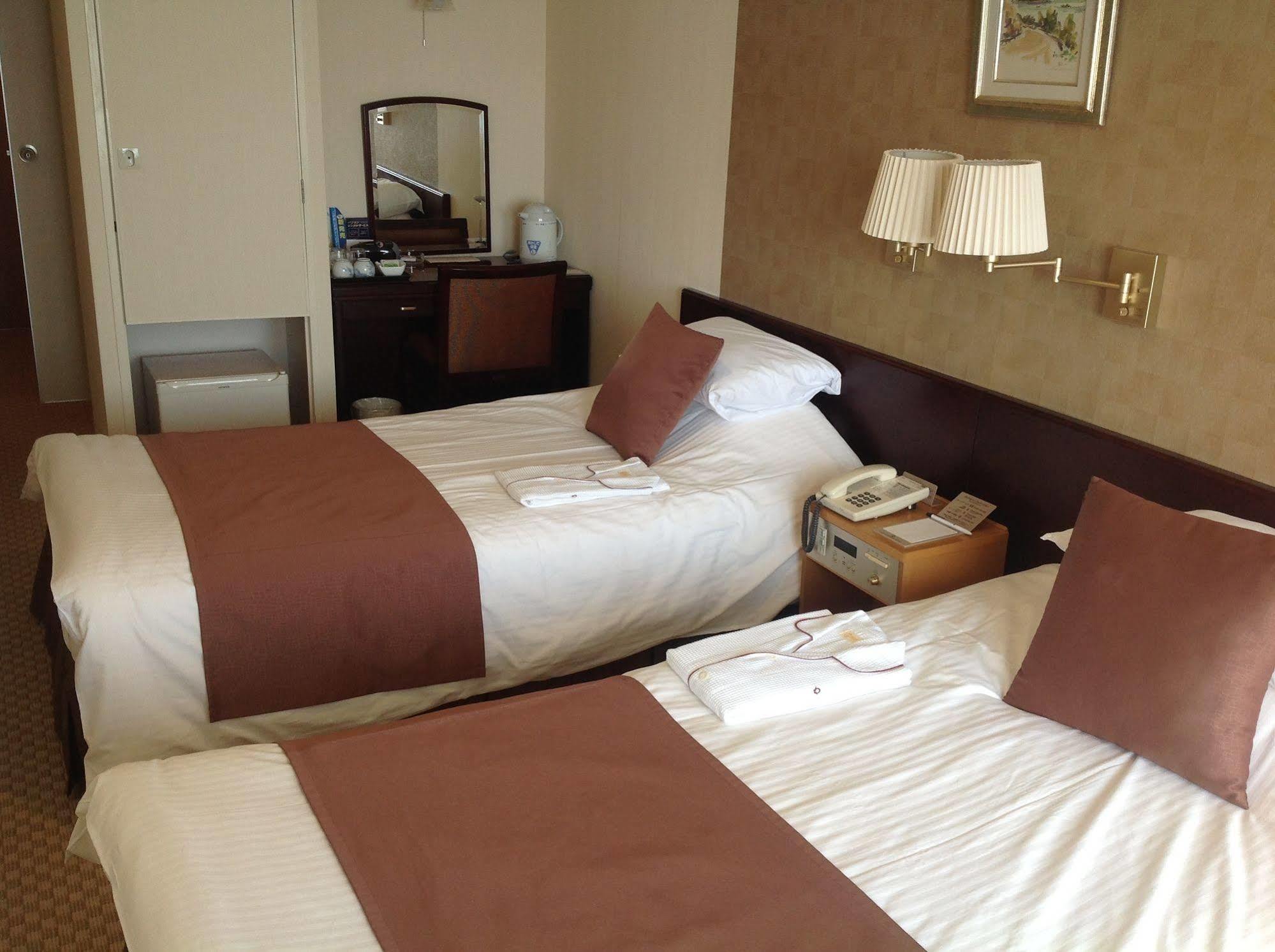 Okayama Plaza Hotel Extérieur photo